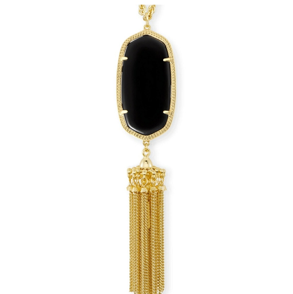 Kendra Scott necklace